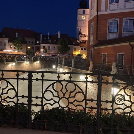 Apartament Lies By The Bridge - La Podul Minciunilor Nagyszeben Kültér fotó